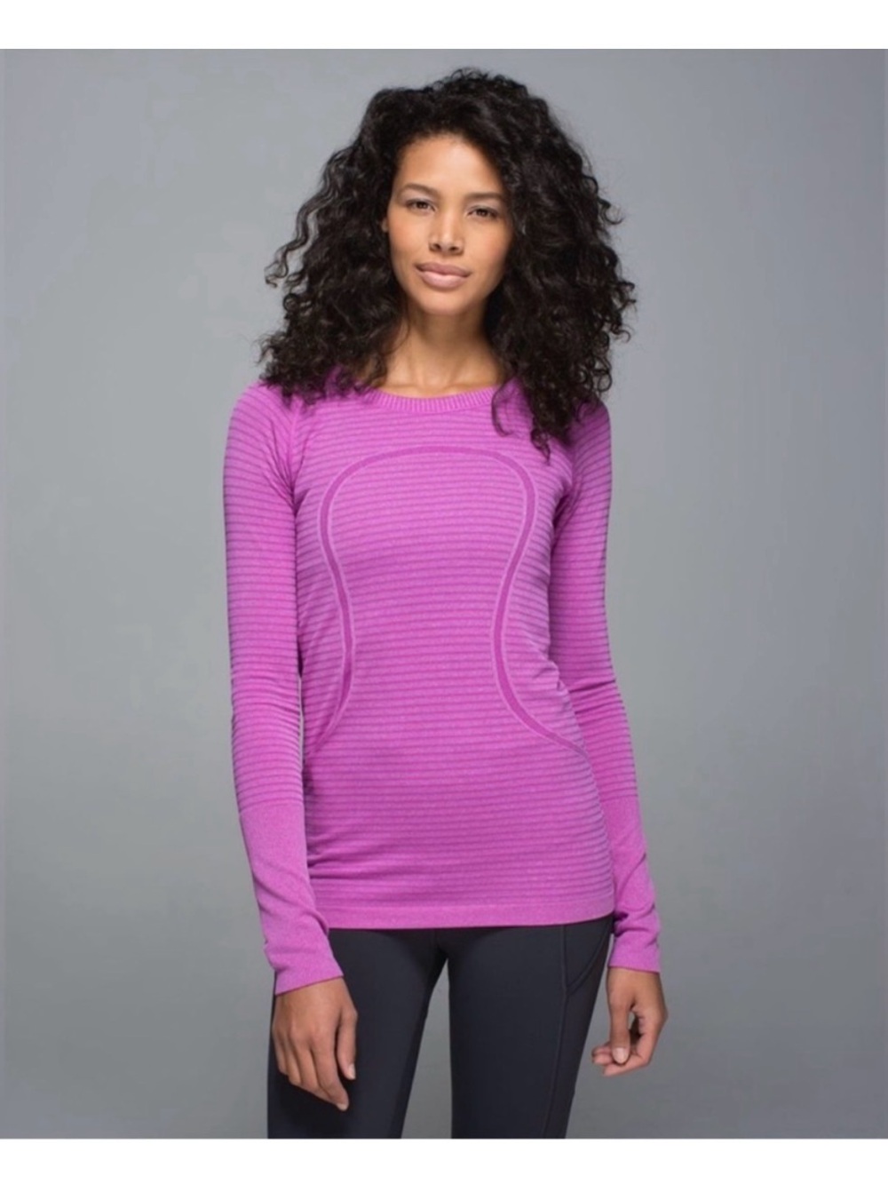 Lululemon Swiftly Tech Long Sleeve in Rugby Stripe Ultra
Violet, size 8